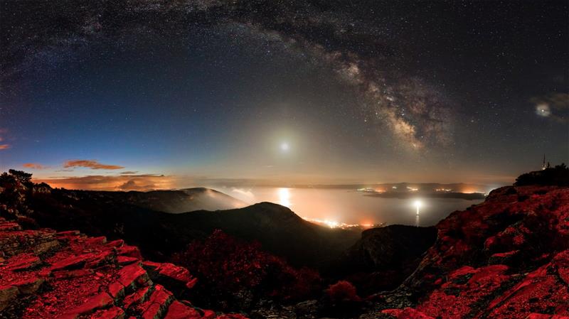 FOTO: "Noć na Vidovoj gori" (Božan Štambuk)